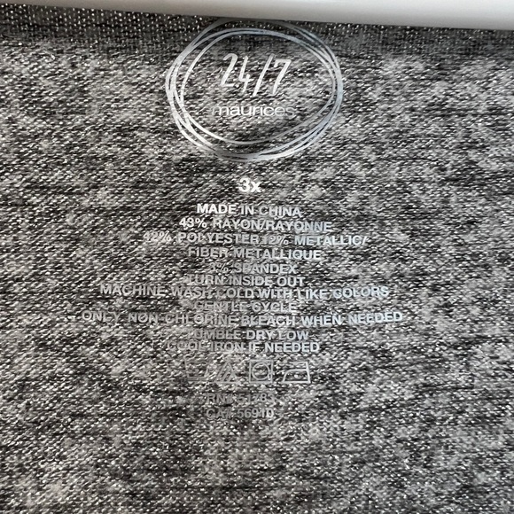 Maurice’s Gray Sweater - Picture 3 of 3